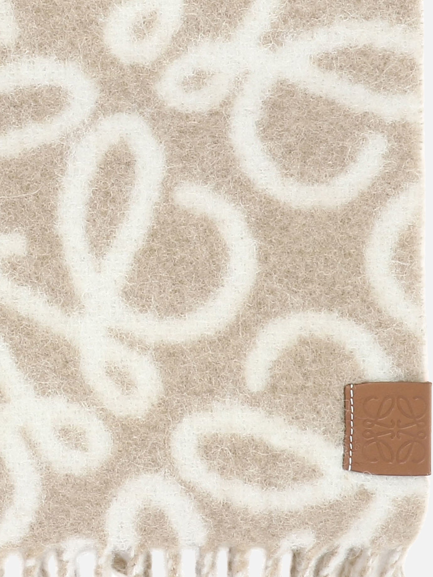 Fringed scarves 43% alpaca 32% wool 20% polyamide 5% leather  Beige - Loewe Women | PDP | VIETTI Online Store | Zoom-Modal_2
