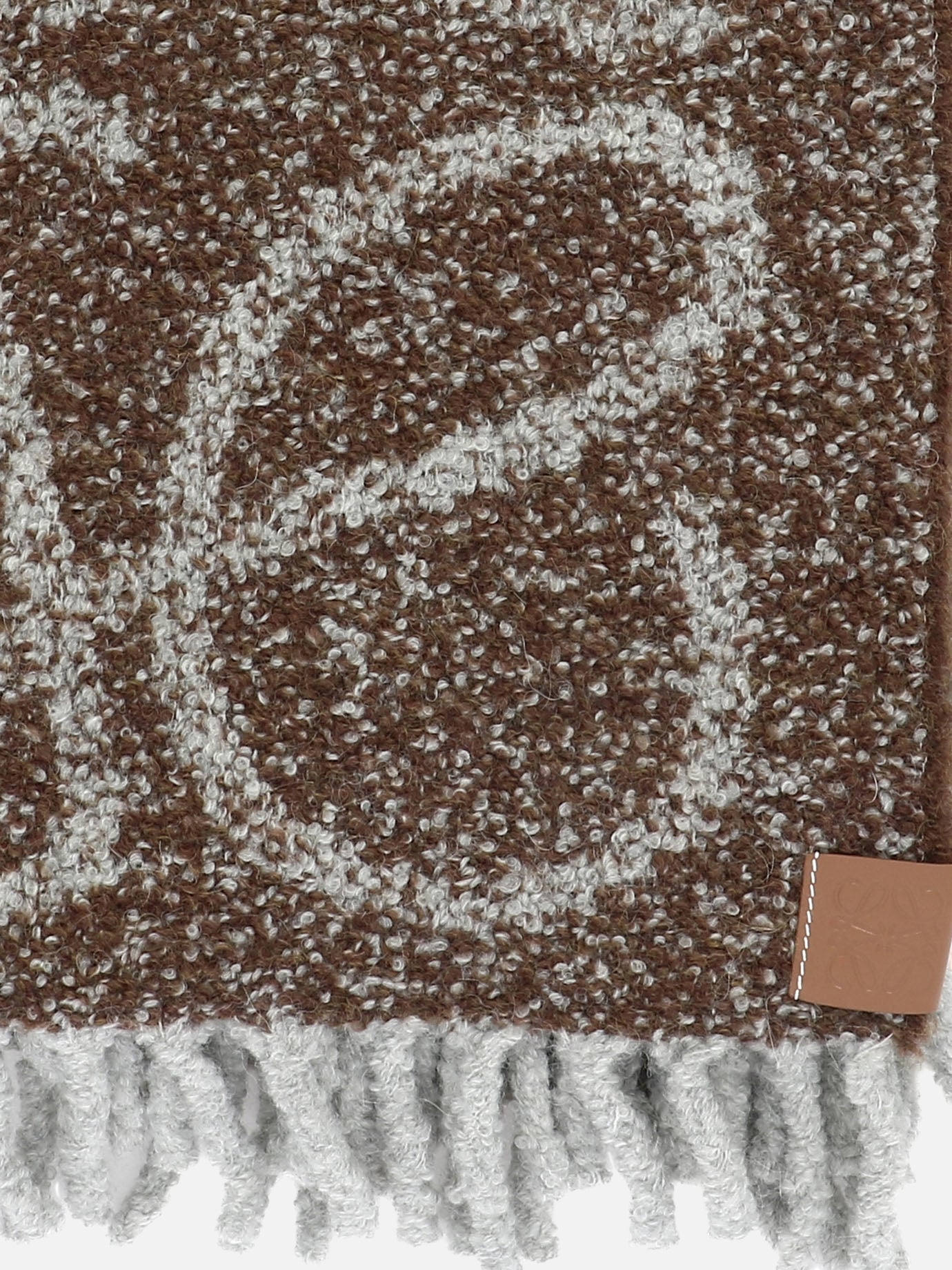 Fringed scarves 57% alpaca 23% wool 15% polyamide 5% leather  Brown - Loewe Women | PDP | VIETTI Online Store | Zoom-Modal_2
