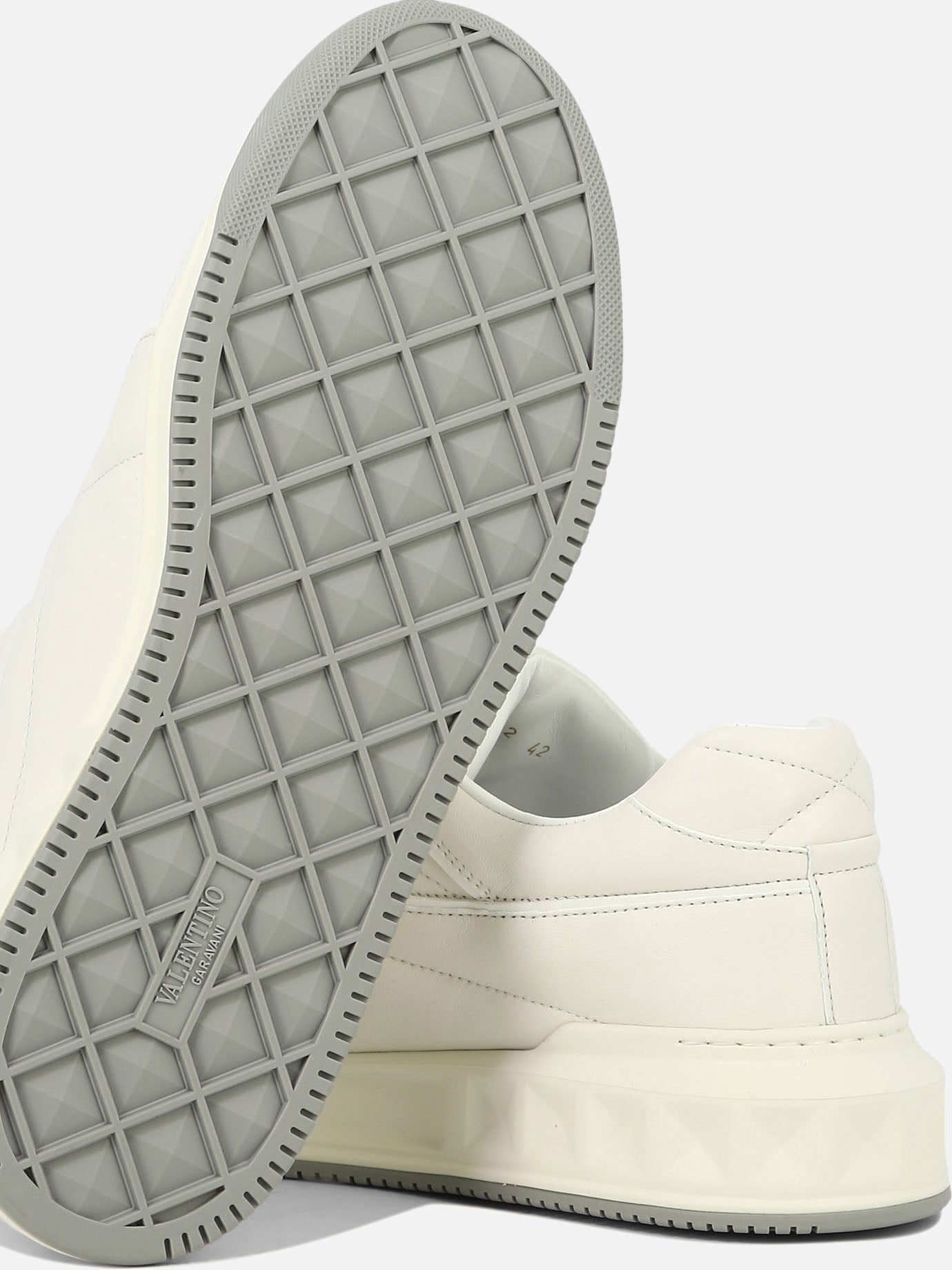 Low top sneakers 100% leather - 100% rubber  White - Valentino Garavani Men | PDP | VIETTI Online Store | Zoom-Modal_5
