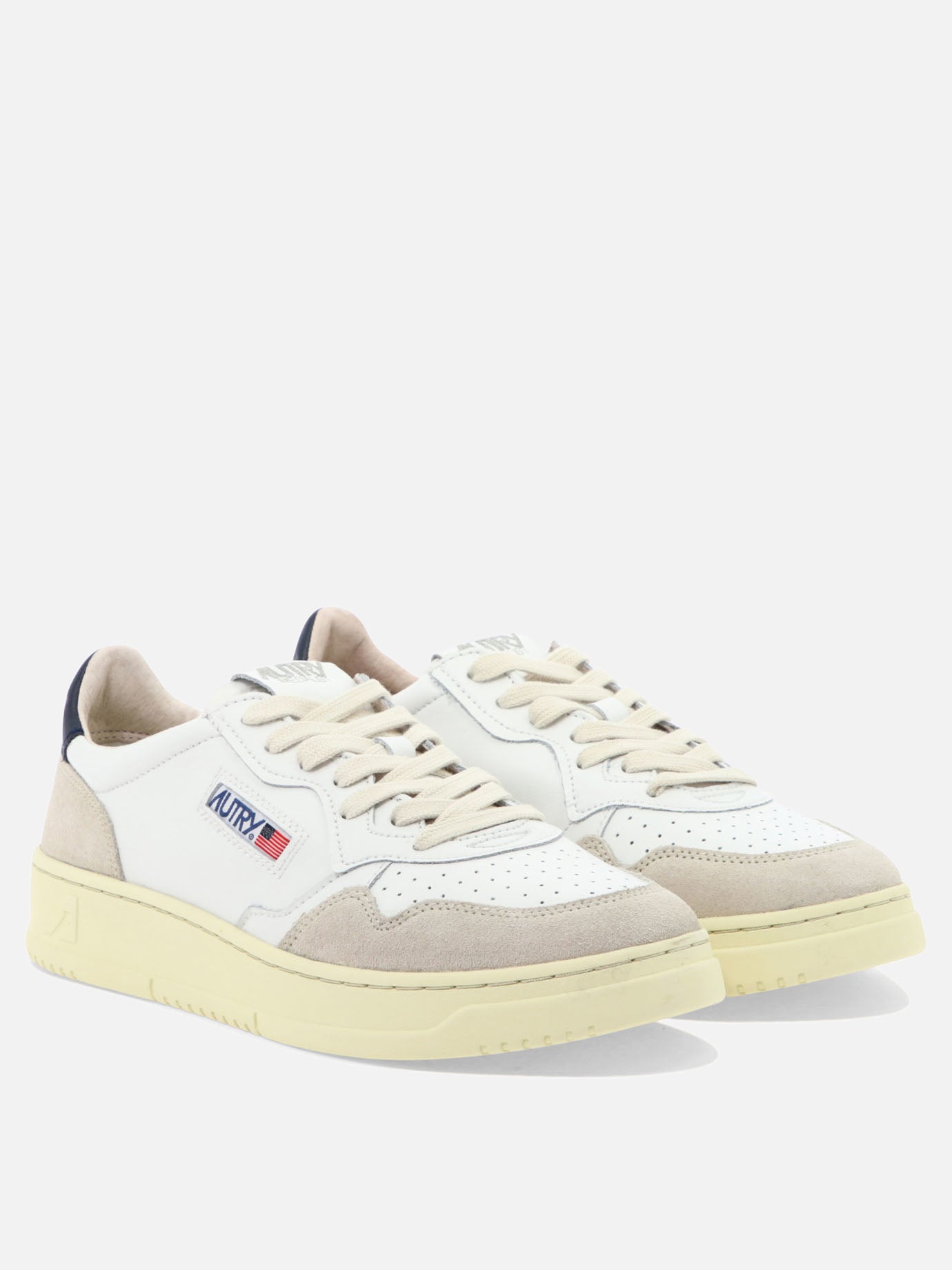 Low top sneakers 100% cow leather - 100% rubber  White - Autry Men | PDP | VIETTI Online Store | Zoom-Modal_2
