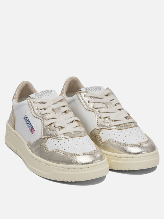Low top sneakers 100% cow leather - 100% rubber  White - Autry Women | PDP | VIETTI Online Store | 2
