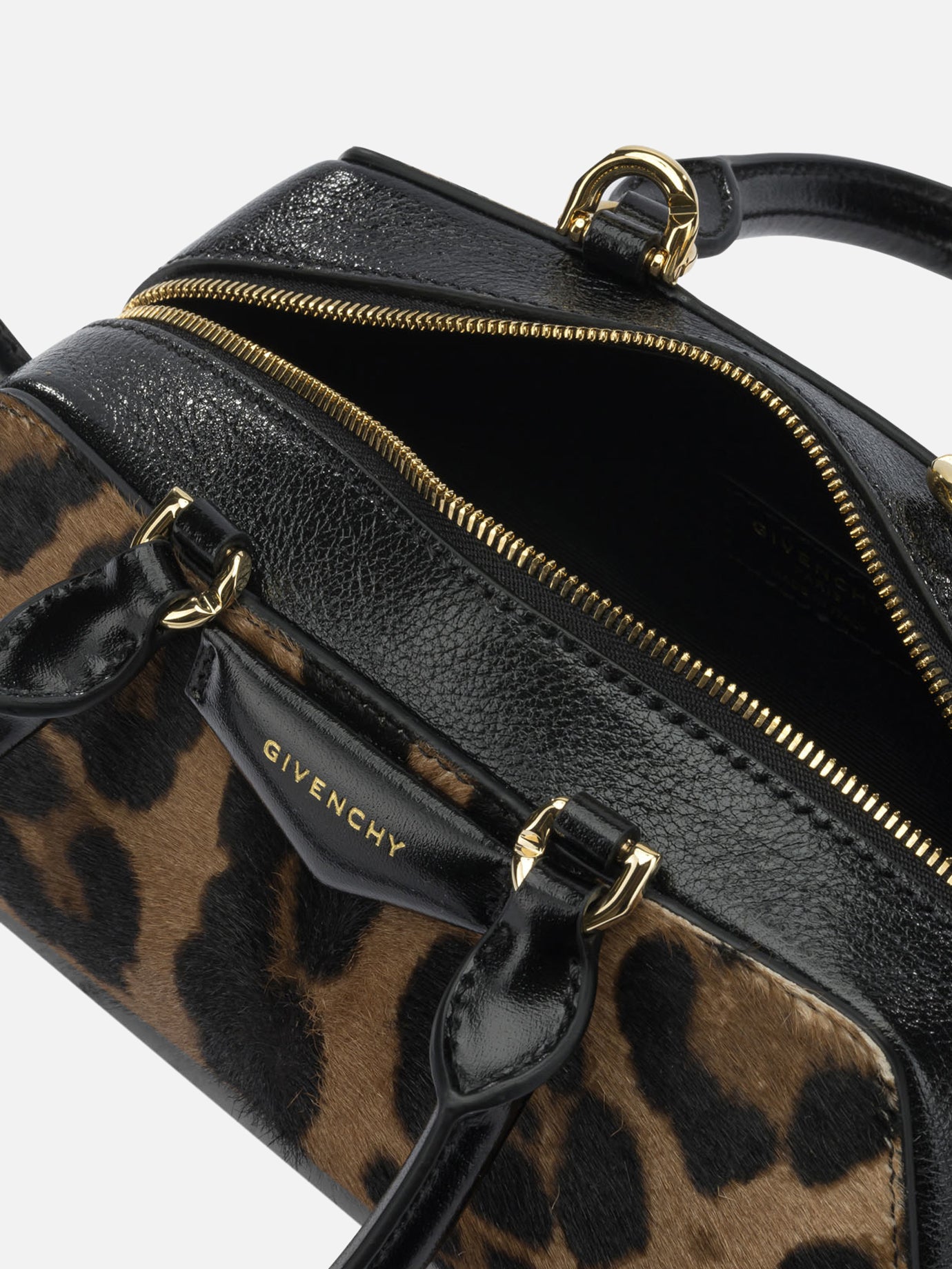 Small bags 100% calf leather  Black - Givenchy Women | PDP | VIETTI Online Store | thumbnail_5