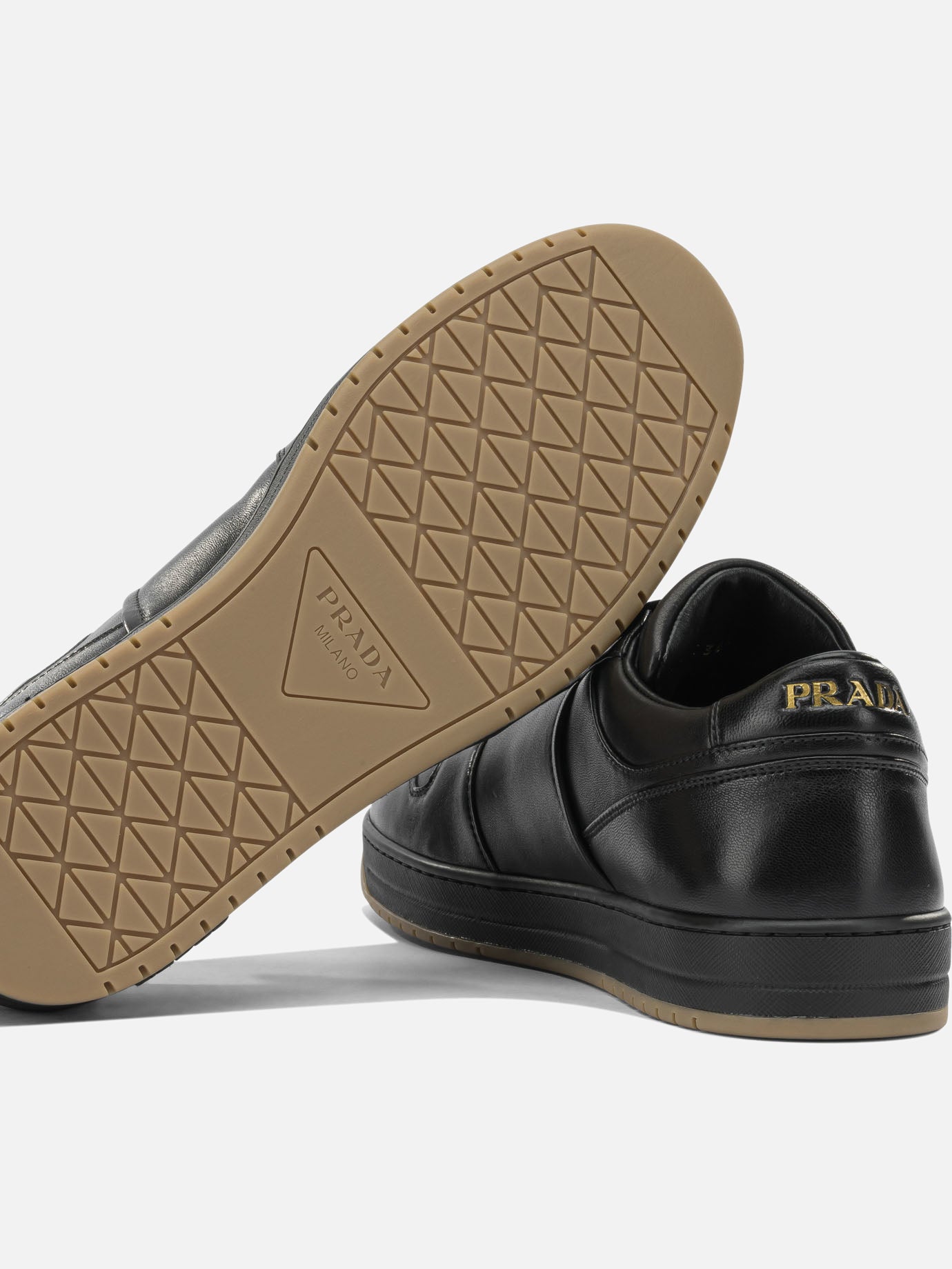 Low top sneakers 100% lamb leather  Black - Prada Men | PDP | VIETTI Online Store | Zoom-Modal_5
