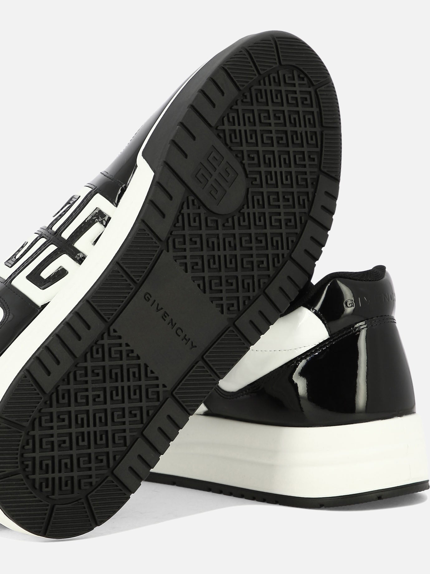 "G4" sneakers