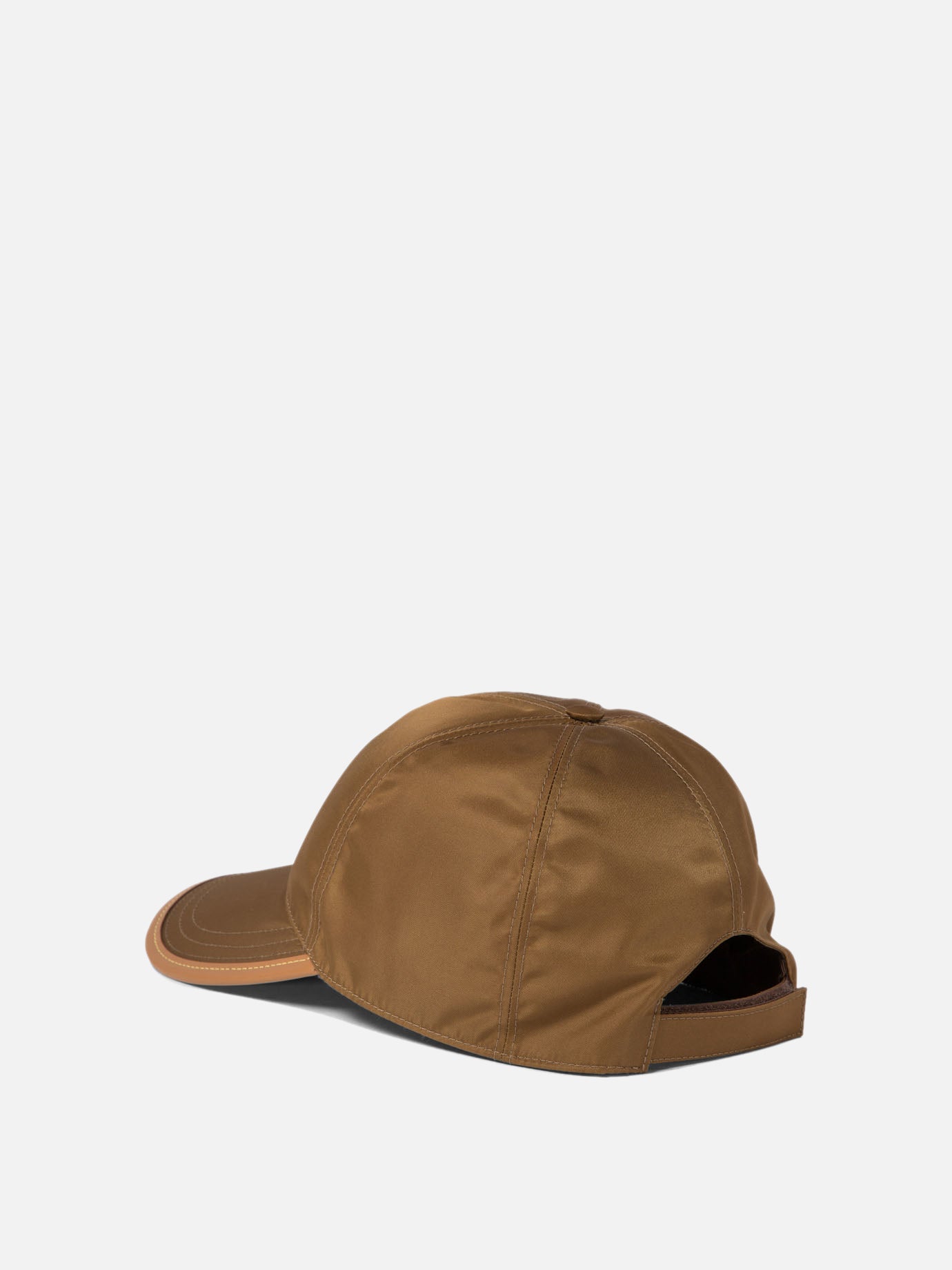 Baseball cap in Re-Nylon and leather