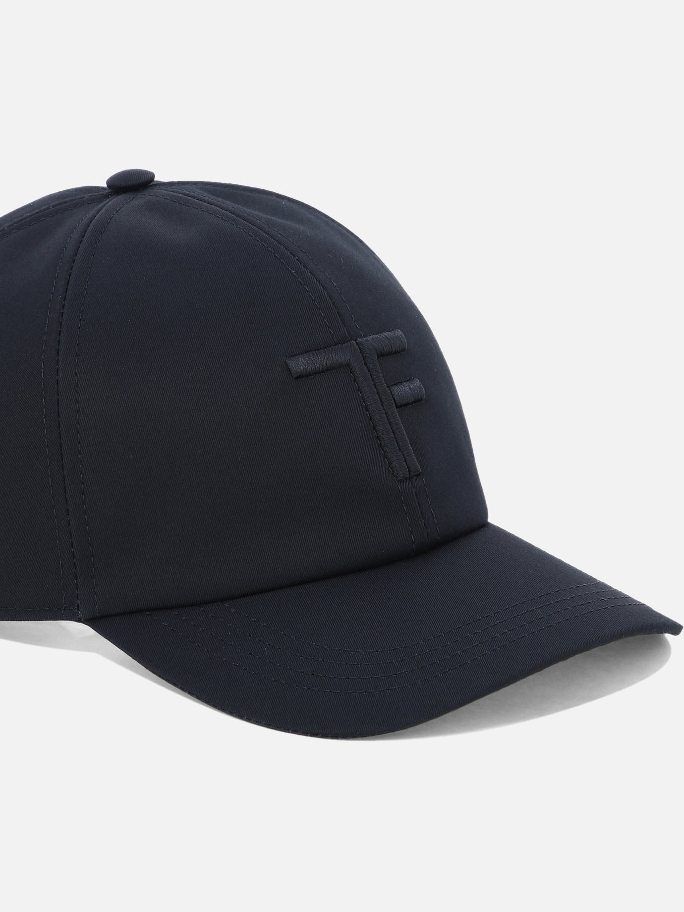 Baseball cap with logo