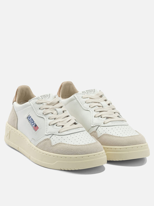 Low top sneakers 100% cow leather - 100% rubber  White - Autry Men | PDP | VIETTI Online Store | 2
